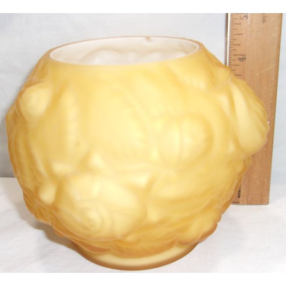 L.G. Wright Glass Co. by Fenton Puffy Rose Cased Satin 50's Bud Vase/Planter 4 1 - Picture 9 of 10